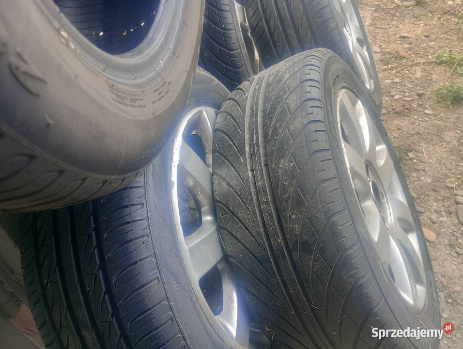 Sprzedam ładne felgi aluminiowe z oponami Średnica 16" Czchów