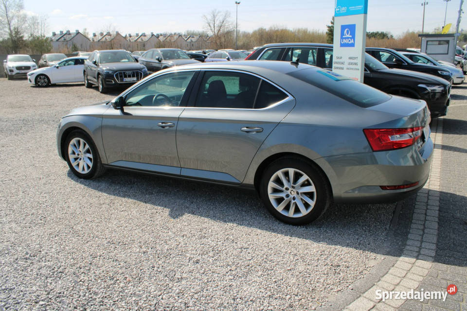 koda Superb Ambition DSG Nawigacja netto 70650 Hatchback Warszawa