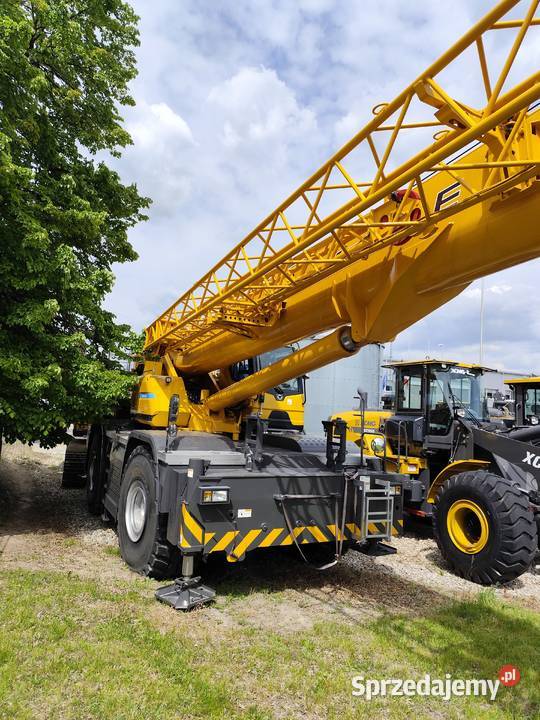 DZWIG TERENOWY 70 TON XCR70E FABRYCZNIE NOWY Dźwigi, podnośniki Warszawa