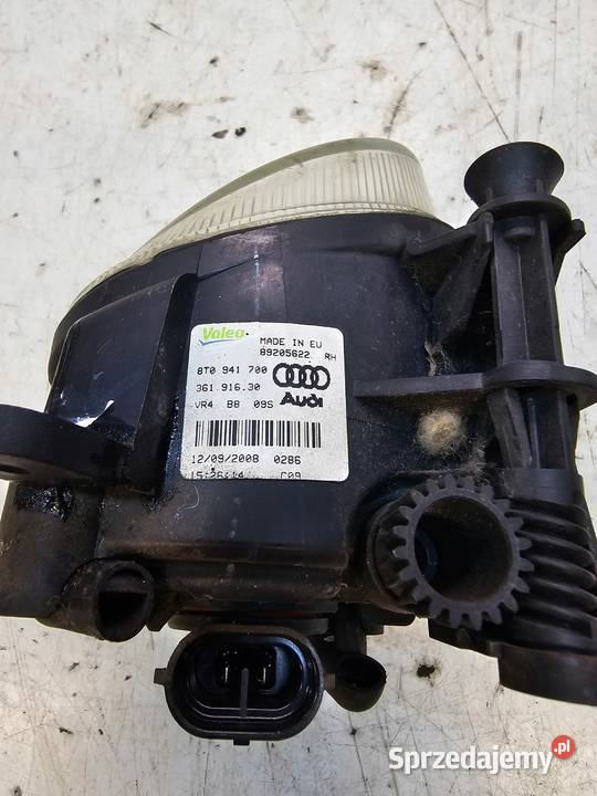 HALOGEN PRAWY PRZÓD AUDI A4 B8 A5 8T 8T0941700 Lampy przeciwmgielne śląskie Przystajń sprzedam