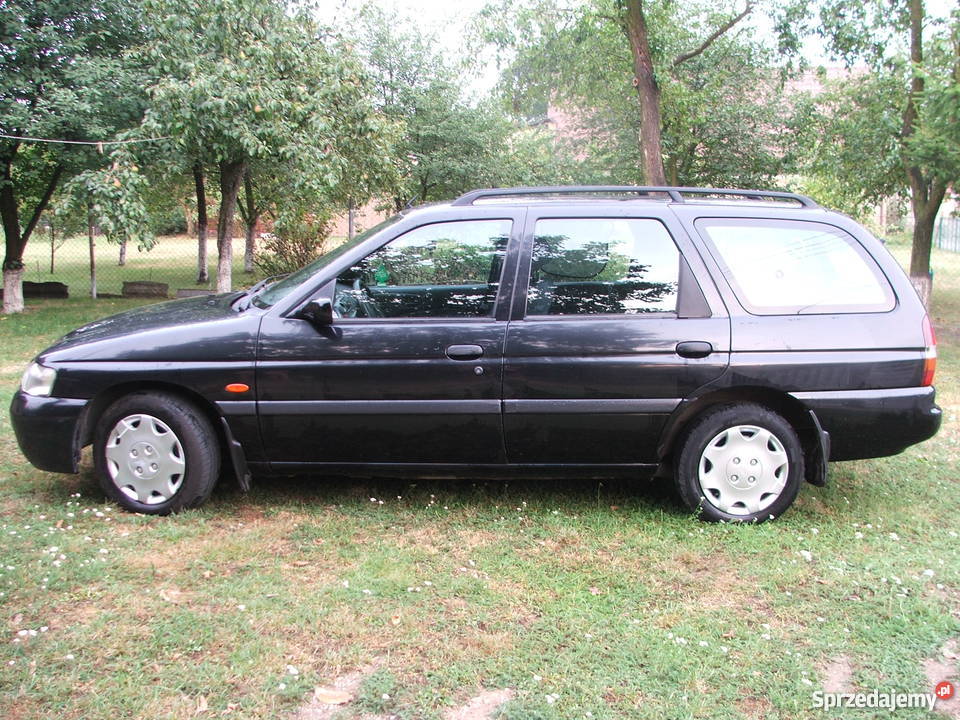 Ford Escort VI Kombi w bogatym wyposażeniu sprowadzony