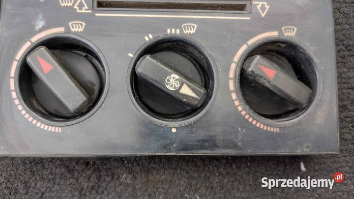 MercedesBenz 200 300 W123 1976 Panel nawiewu Łagiewniki
