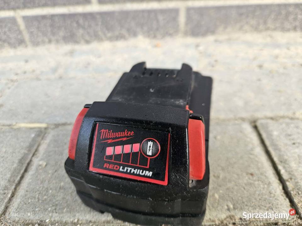 MILWAUKEE 18V M18B4 40AH bateria akumulator Myślibórz
