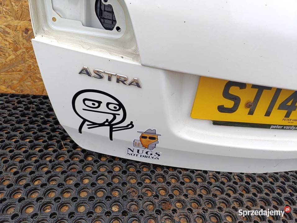 OPEL ASTRA J KOMBI 5D KLAPA TYŁ Z40R osobowe wielkopolskie Zbierkowo