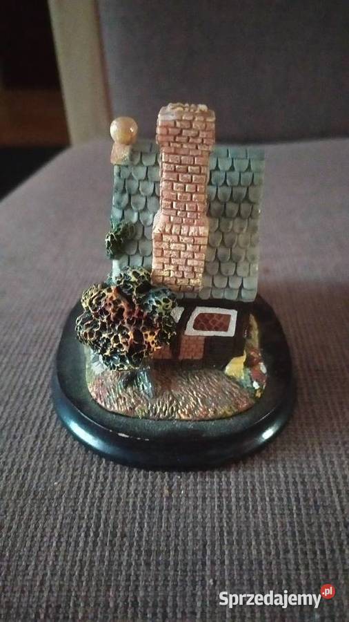 Kolekcja Starych domków ozdobnych Gołowierzchy