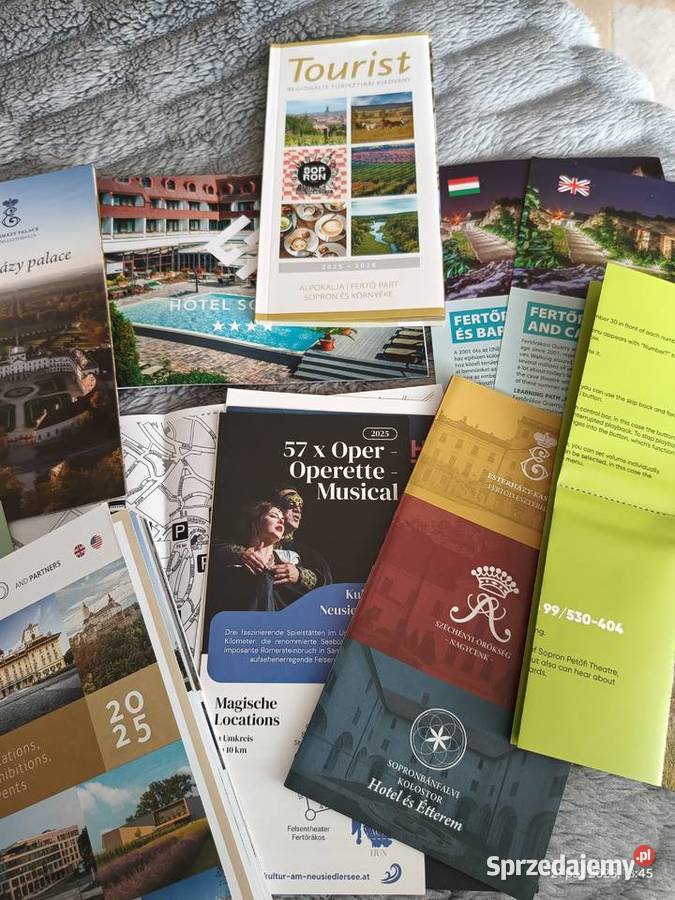 Ciekawe foldery turystyczne z pogranicza Węgier Wronki
