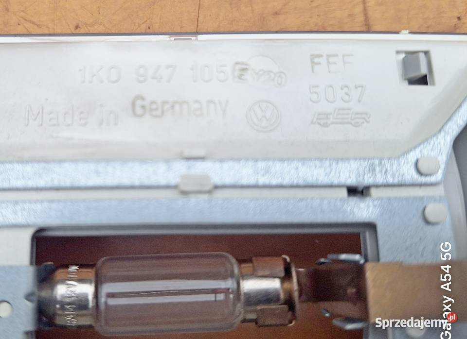 VW GOLG V LAMPKA OŚWIETLENIE KABINY 1K0947145E mazowieckie Radom