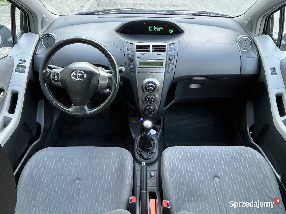 Yaris 13 Salon Polska Bezwypadkowy 1300cm3