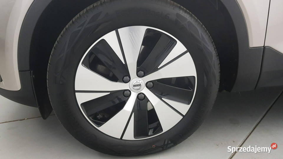 Volvo XC 40 B3 Core Z Polskiego Salonu Faktura Warszawa sprzedam