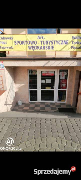 Dom mieszkalny z pawilonami handlowymi Skarżysko-Kamienna