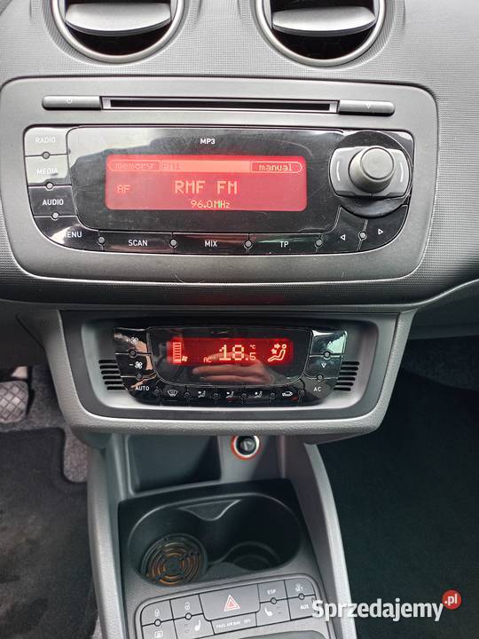 Seat Ibiza 16 TDi Rok produkcji 2010 Ibiza małopolskie