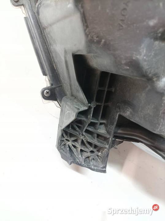 LAMPA PRZÓD PRAWA EUROPA SOCZEWKA USZKODZONA świętokrzyskie