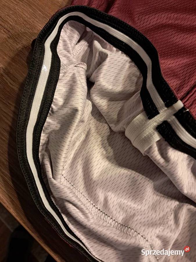 nowa koszulka do jazdy na rowerze z metki