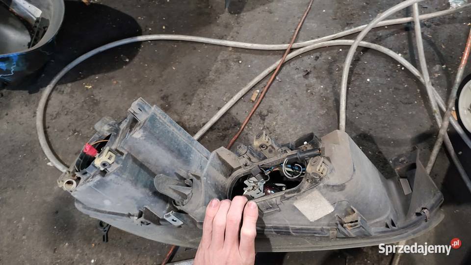 Reflektor lampa lewa prawa Mazda 6 lift eu osobowe Książ Wielkopolski sprzedam