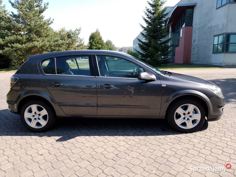 Opel Astra 16 B115 Xenony Półskóry zadbany Hatchback mazowieckie