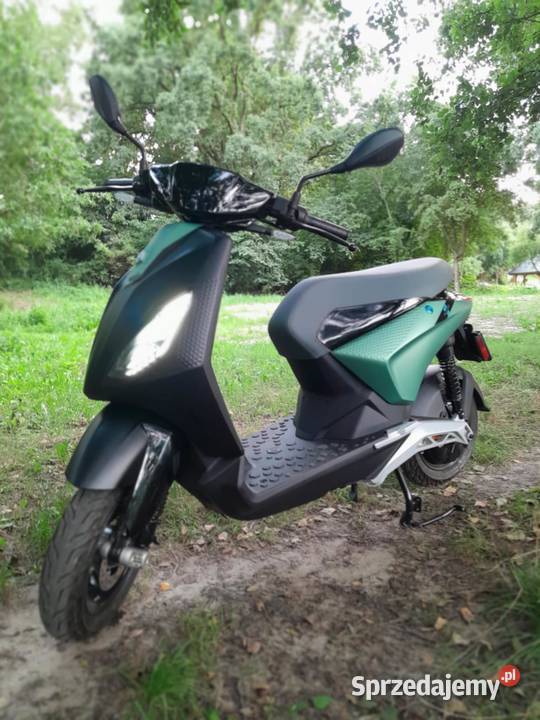 Sprzedam skuter Piaggio elektryczny nieuszkodzony sprzedam