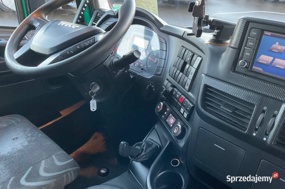 Wywrotka 8x4 bordmatic Iveco Warszawa