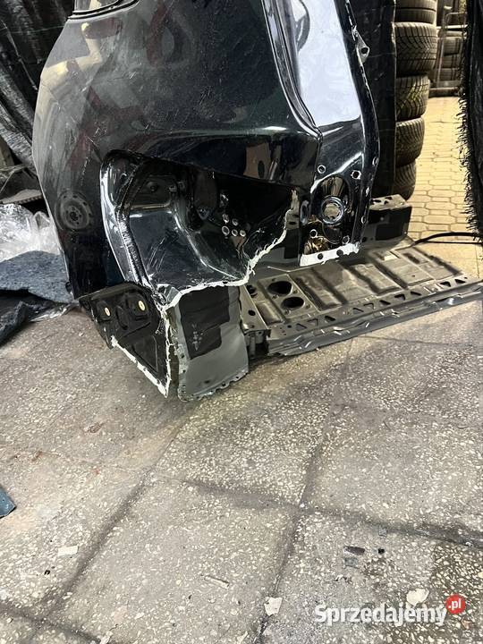 Ćwiartka poszycie tylnego lewego błotnika BMW X1 osobowe mazowieckie