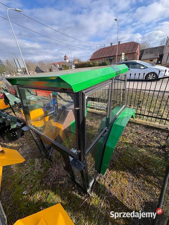 Kabina ciągnika C330 C360 Ursus Kuflew