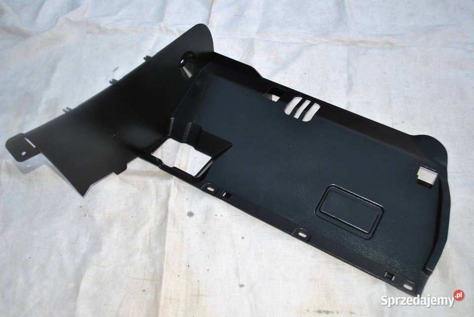 Podbicie deski rozdzielczej BMW E60 E61 uk deski rozdzielcze, konsole Poręba