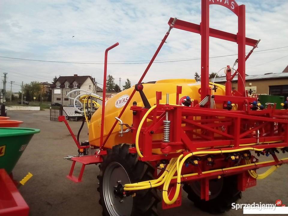 Opryskiwacz zaczepiany 12001500 l15m małopolskie Miechów