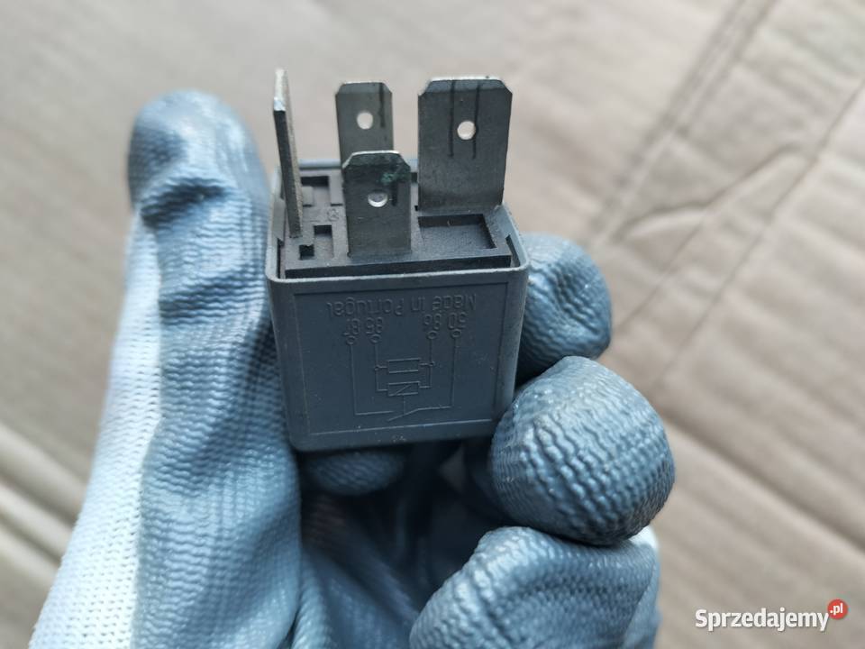 PRZEKAŹNIK 18 191937503 Kamień-Kolonia