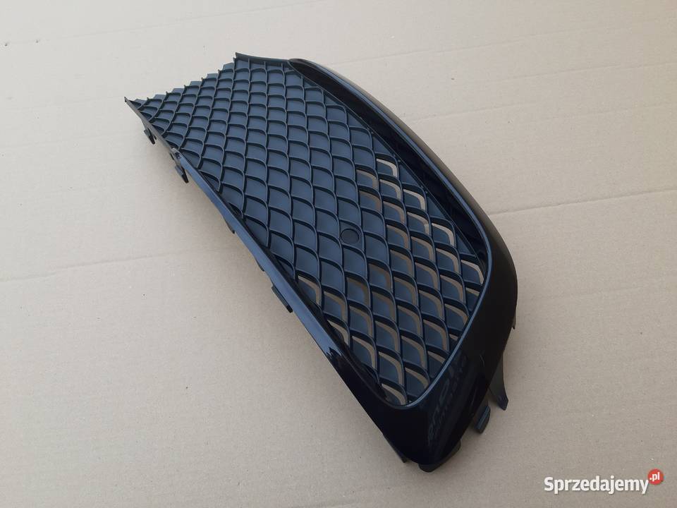 VITO VKLASA W447 LIFT KRATKA ZDERZAKA RAMKA Bieleń