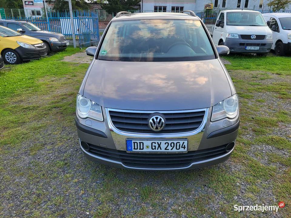 VW Touran 19 TDI Van / Minibus Samochody osobowe