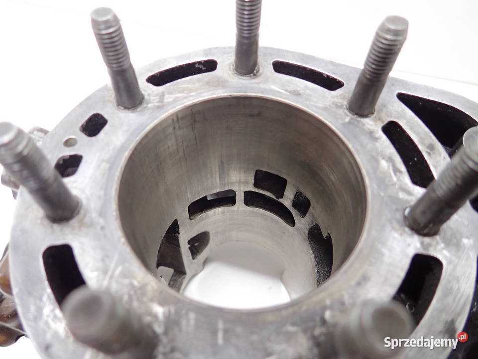 Cylinder Nikasil Lekkie Rysy Nowy Tłok 8109DB Strzelce Krajeńskie