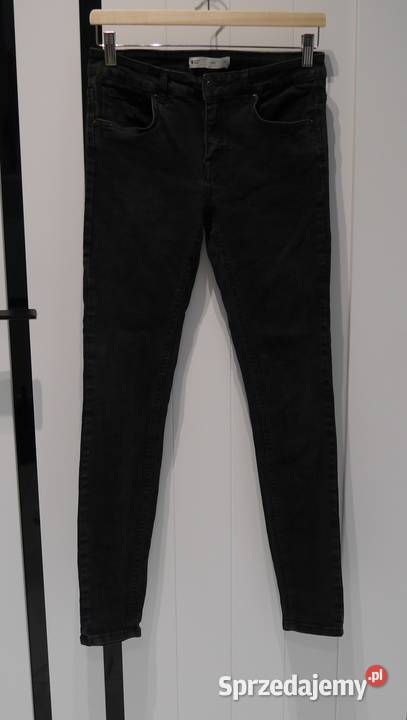 Gina Tricot fajne spodnie rurki 40 L sprzedam