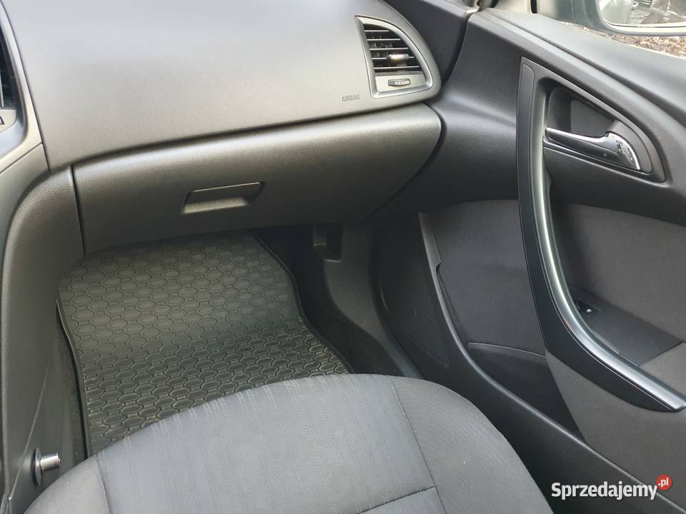 OPEL ASTRA 14 2013 123 Krajowy Oryginał Stan pierwszy właściciel Katowice