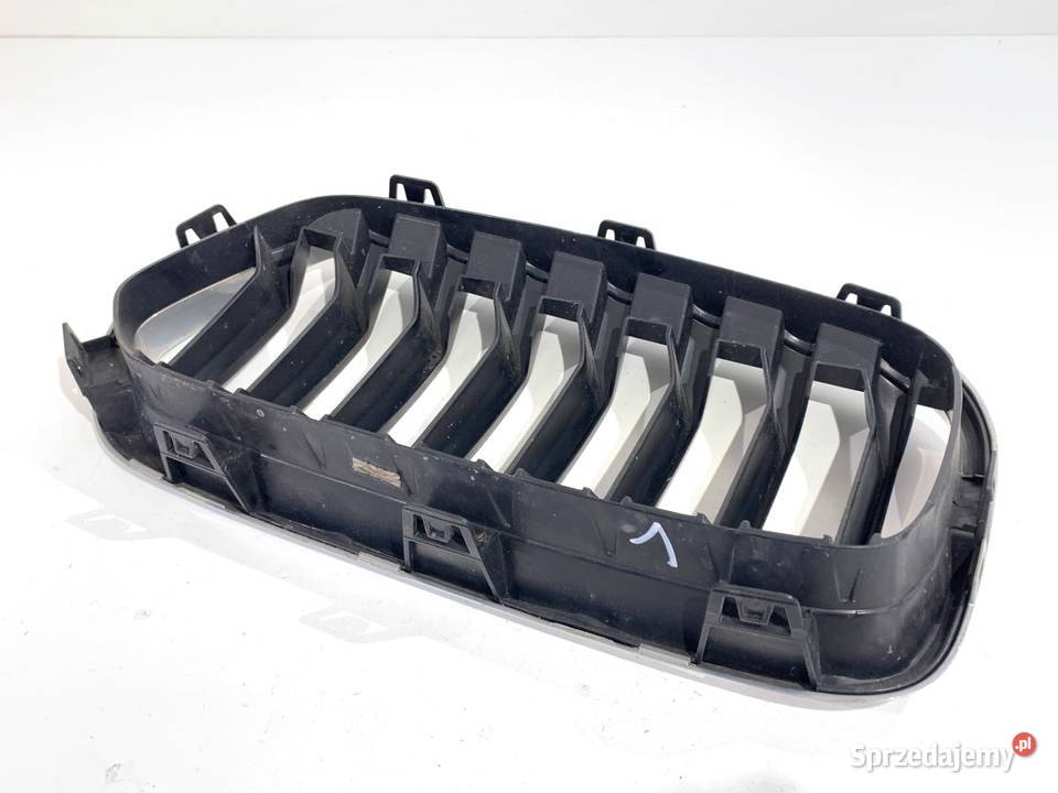 ATRAPA GRILL BMW F39 7424778 Crossover KRATA sprzedam
