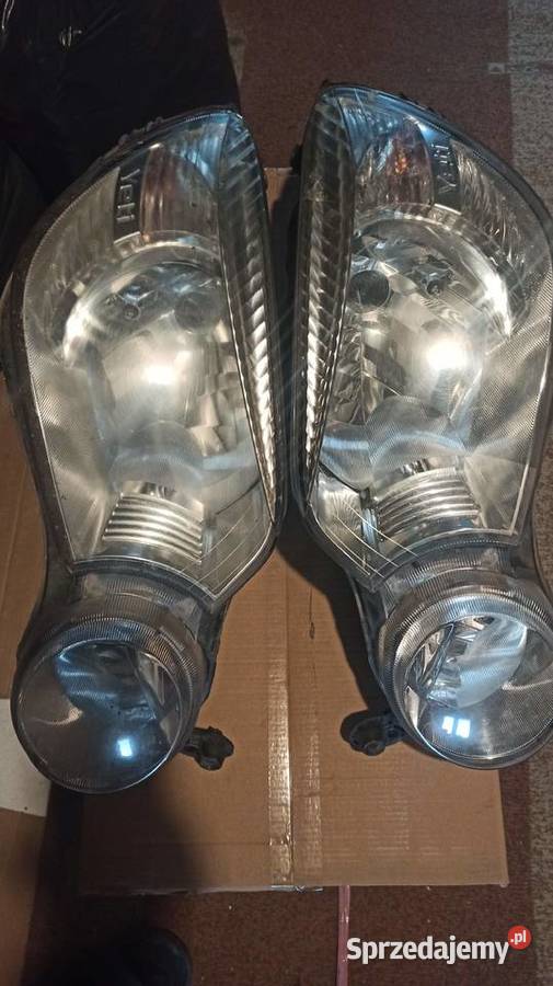 Lamy przednie skoda yeti 2011r Olszanica