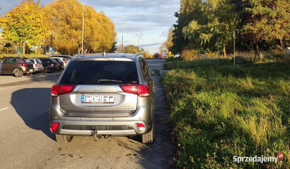 Sprzedam samochód Mitsubishi outlander phev hybryda Złocieniec