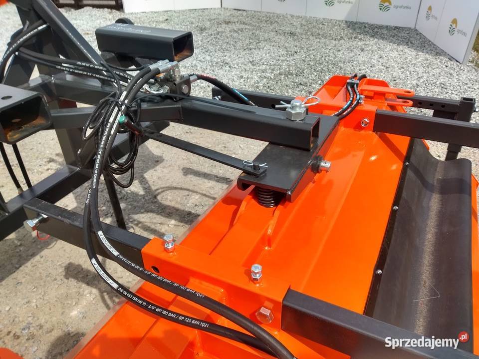Zamiatarka 20m hydrauliczna szczotka do ciągnika Nysa