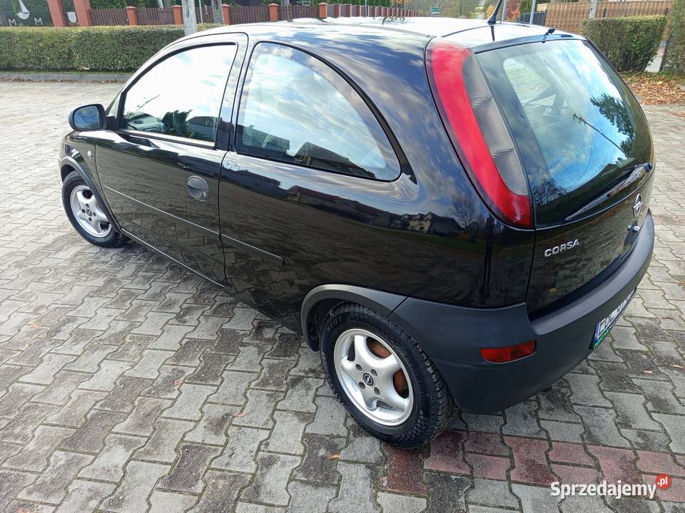 Opel Corsa C 10 benzyna Nowe Opony Długie Opłaty Rok produkcji 2003 łódzkie Wygiełzów