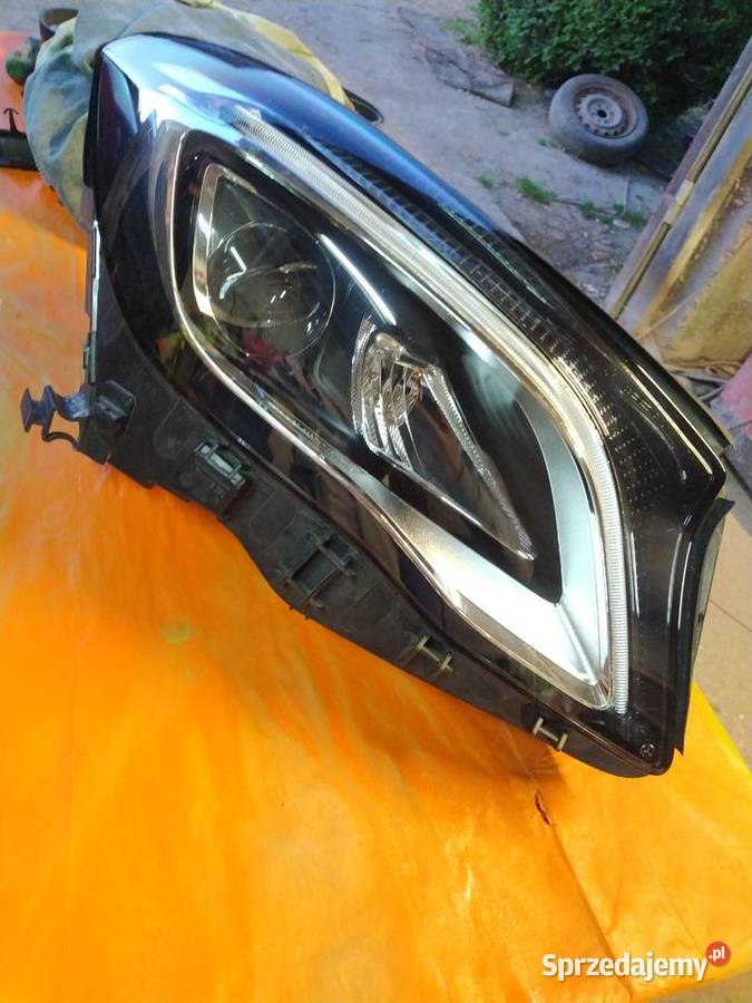Reflektor prawy merc gla w156 full led Lampy przednie Rzeszów