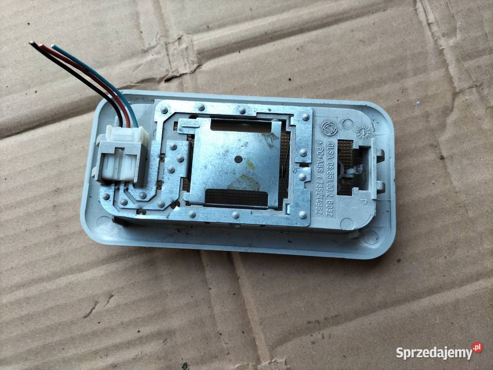 FIAT LAMPKA WNĘTRZA OŚWIETLENIE KABINY 735244962 Kamień-Kolonia