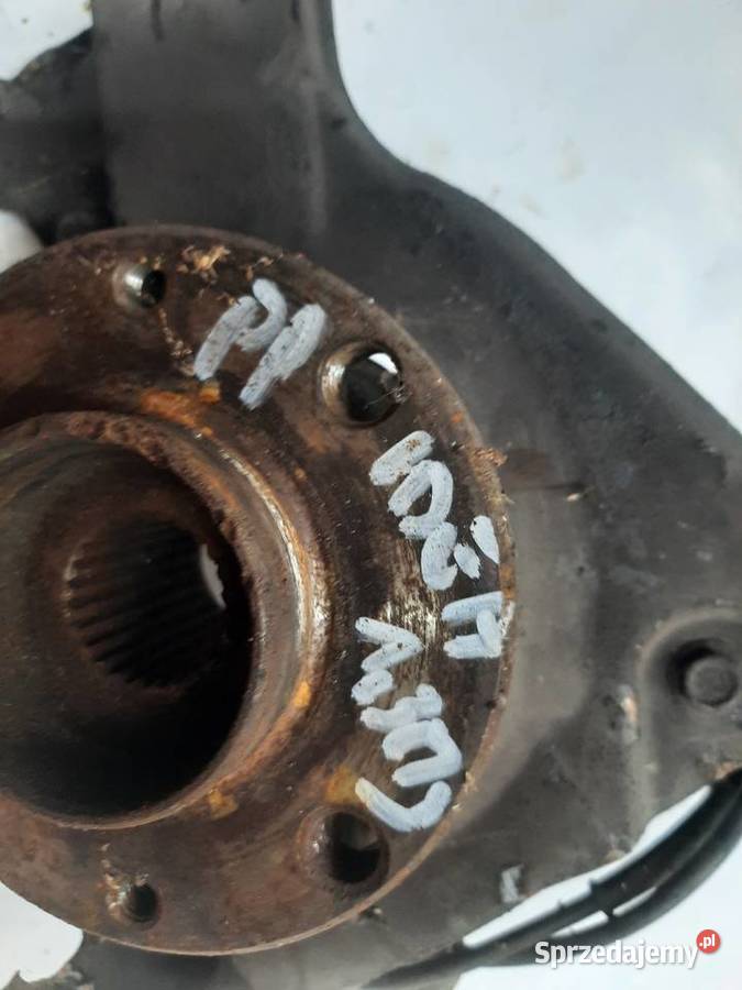 Fiat Idea 13 MJTD piasta zwrotnica prawa ABS osobowe sprzedam