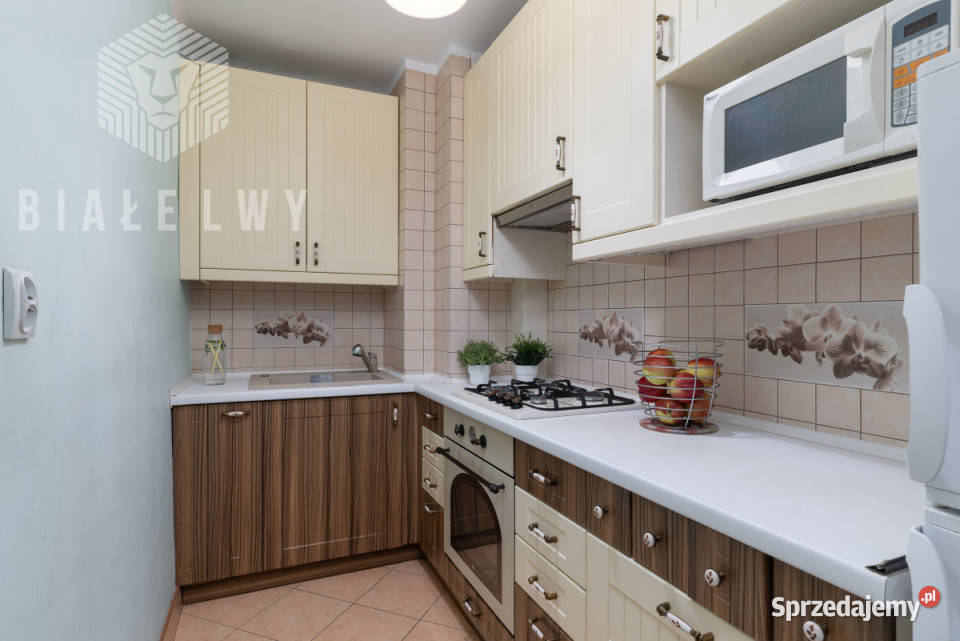 Mieszkanie 48m2 3 pokoje Warszawa Grzybowska Piętro 10