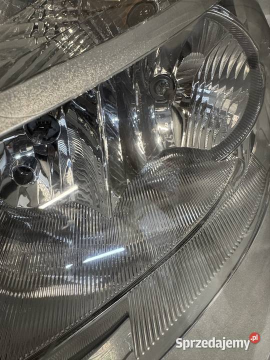 Lampa lewy przód Renault Clio III 0509 Jasienica sprzedam