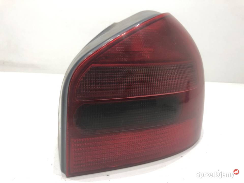 LAMPA PRAWY TYŁ AUDI A3 8L 8L0945096 Hatchback osobowe podkarpackie