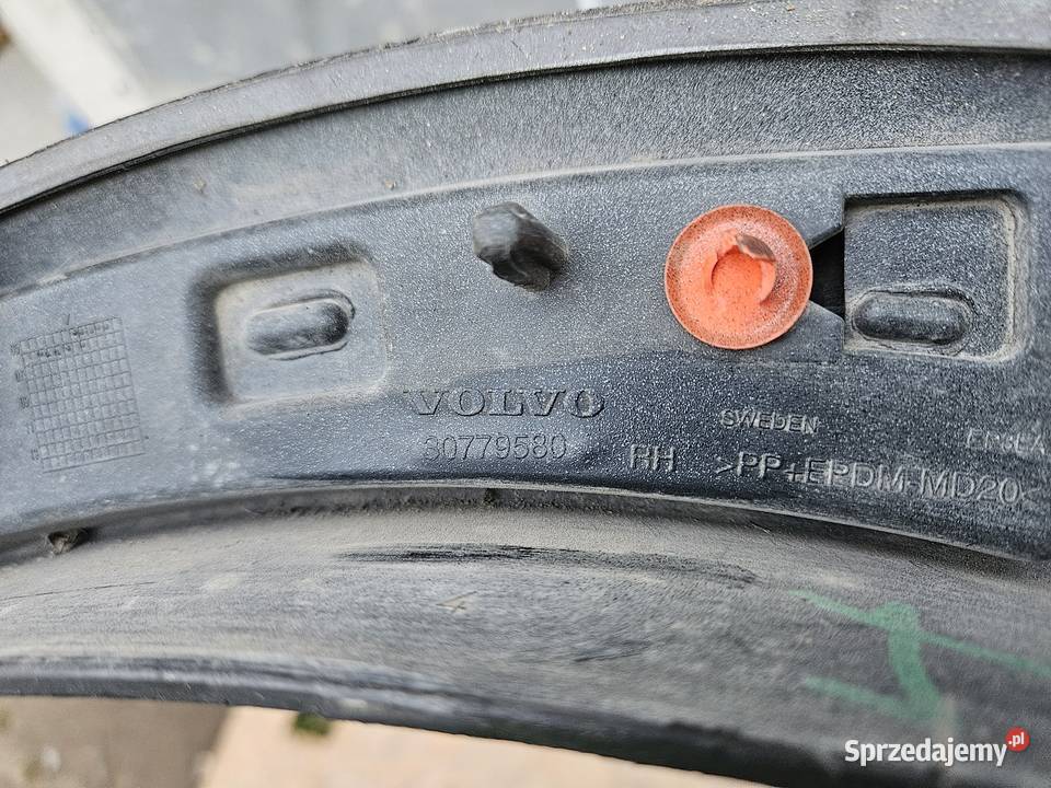 VOLVO XC90 LIFT LISTWA BŁOTNIKA PRAWA TYŁ Międzychód sprzedam