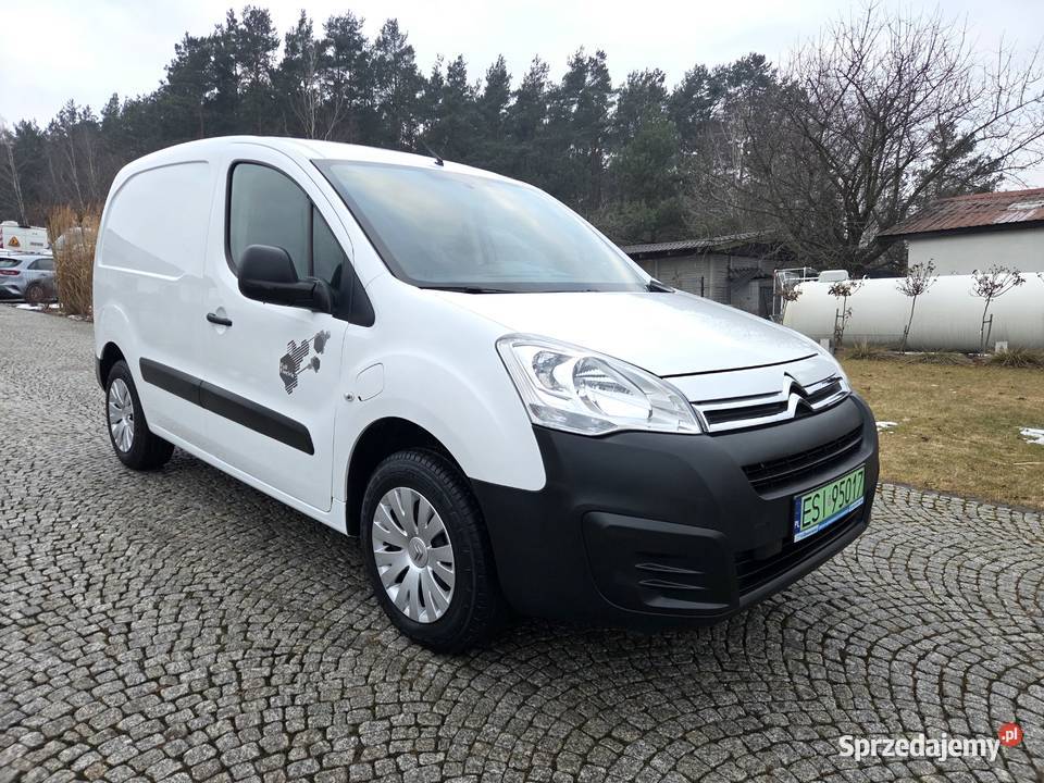 CITROEN BERLINGO III LIFT 1WŁ 2017r FULL Rok produkcji 2017 łódzkie Sieradz