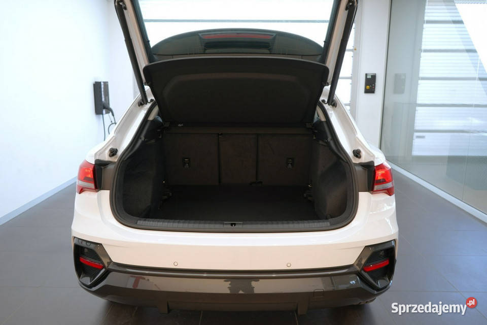 Audi Q3 Sportback 35TFSI 150 Manual Virtual biały Q3 Audi Kielce