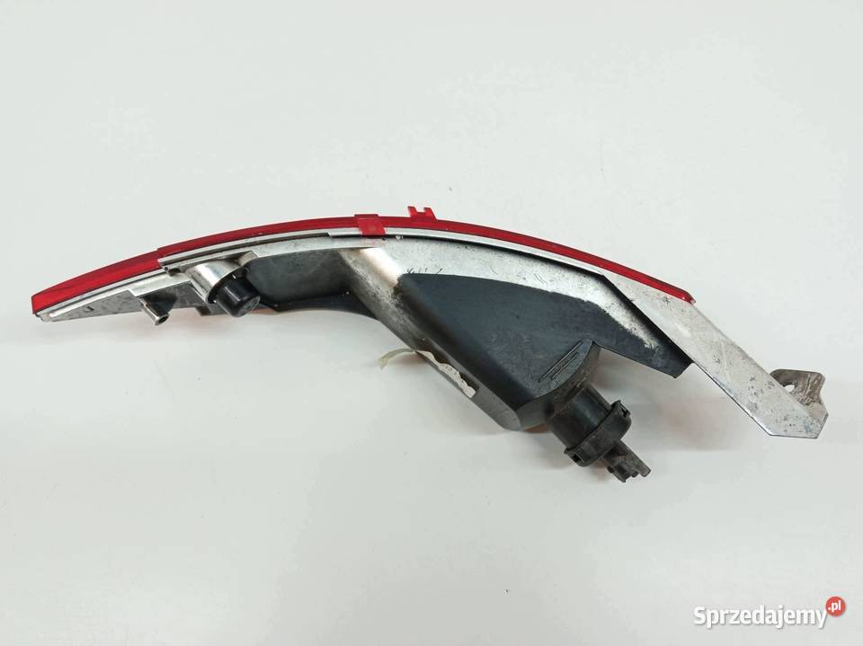 LAMPA TYŁ W ZDERZAK TYŁ 8A6115K273 Ford Fiesta