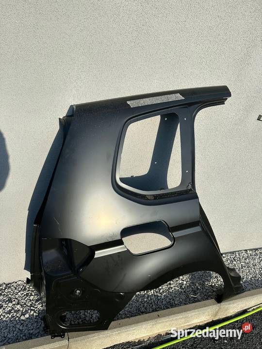 VW TOURAN 2015 5TA809052 BŁOTNIK PRAWY TYŁ części blacharskie Mirsk