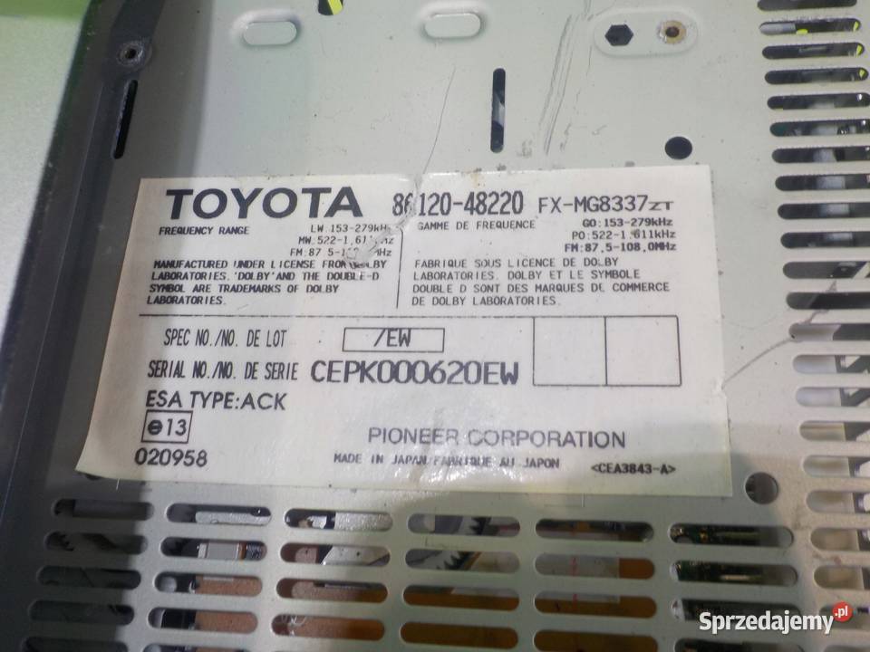 LEXUS RX300 II 30 B 03r 5D radio CD 8612048220 Suków