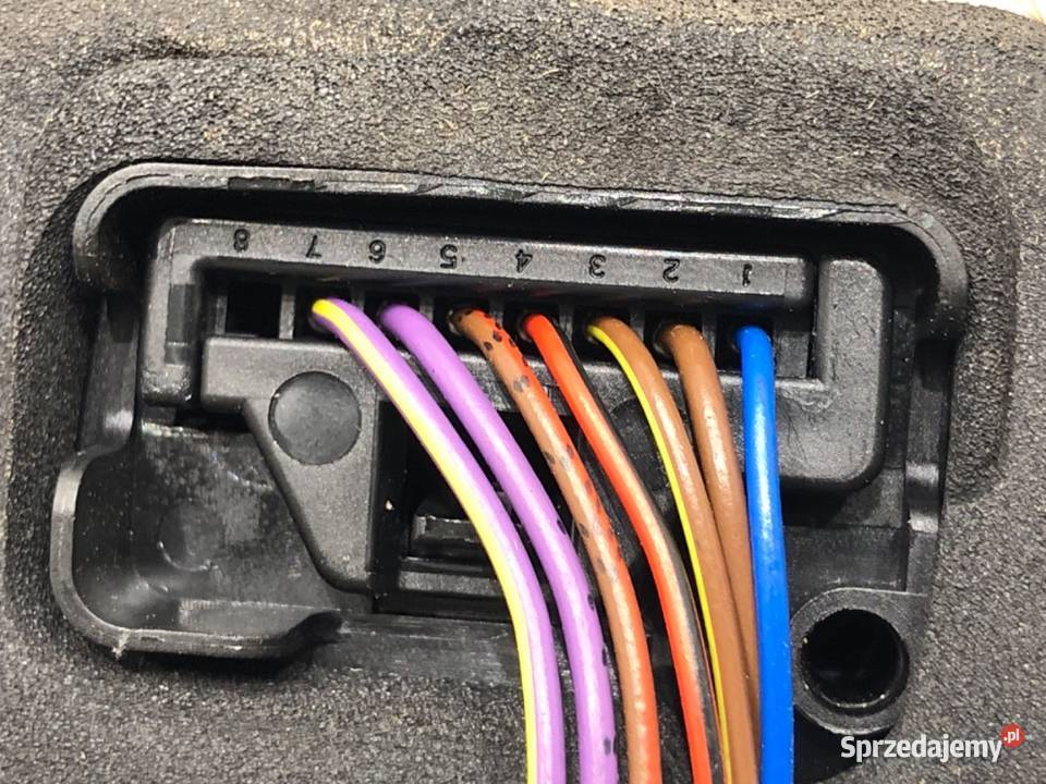 ZAMEK DRZWI LEWY PRZÓD SKODA FABIA III Hatchback osobowe