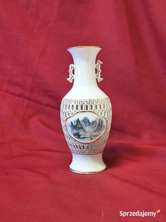 wazon dekoracyjny sygnowany Wazony